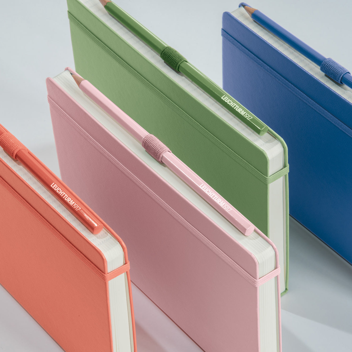 Libreta Mediana Tapa Dura Croquis Powder