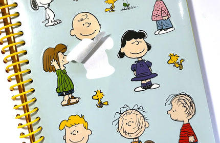 Set de actividades y stickers - Snoopy