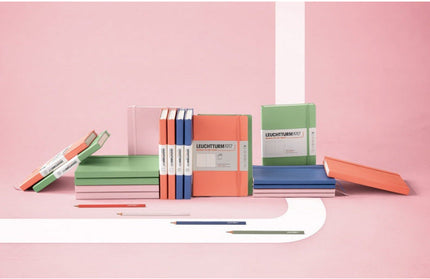 Libreta Mediana Tapa Dura Croquis Powder