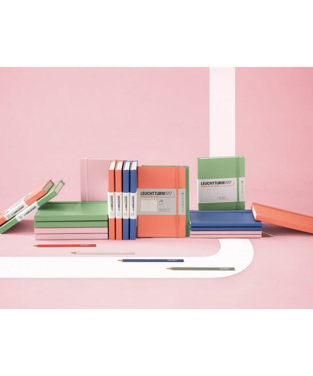 Libreta Mediana Tapa Dura Croquis Powder